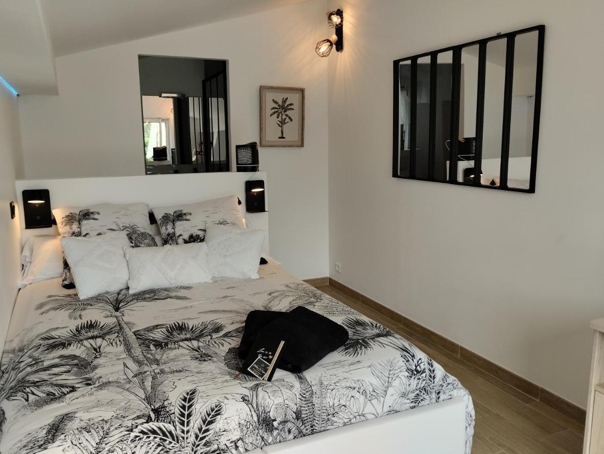 L'Atelier Saint-Sulpice Entre Bordeaux Et St Emilion Bed and Breakfast Exteriör bild
